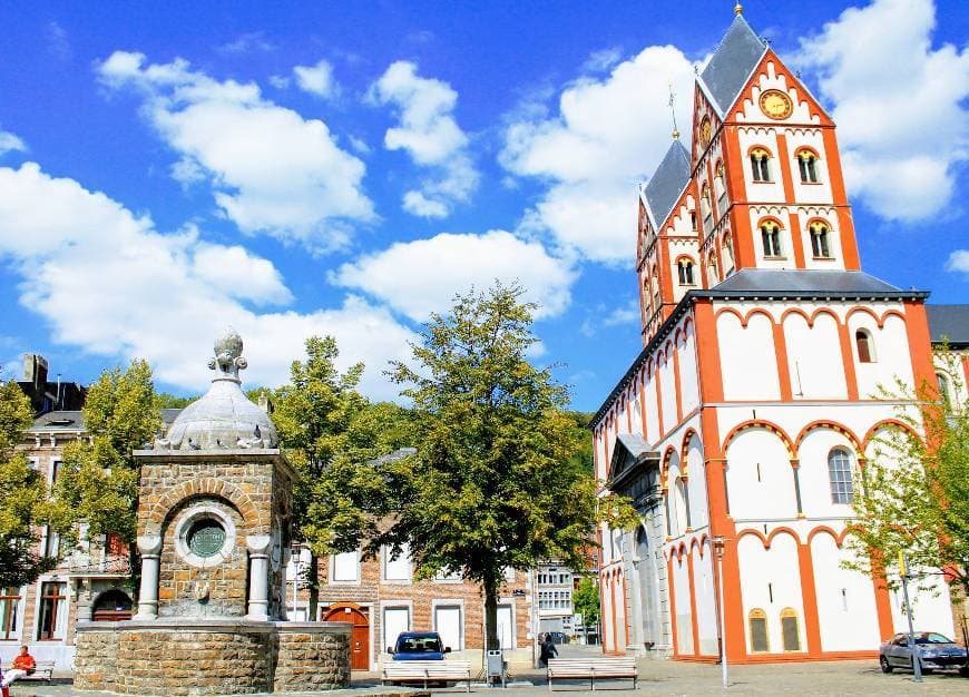 Lugar Collegiate Church Saint-Jacques