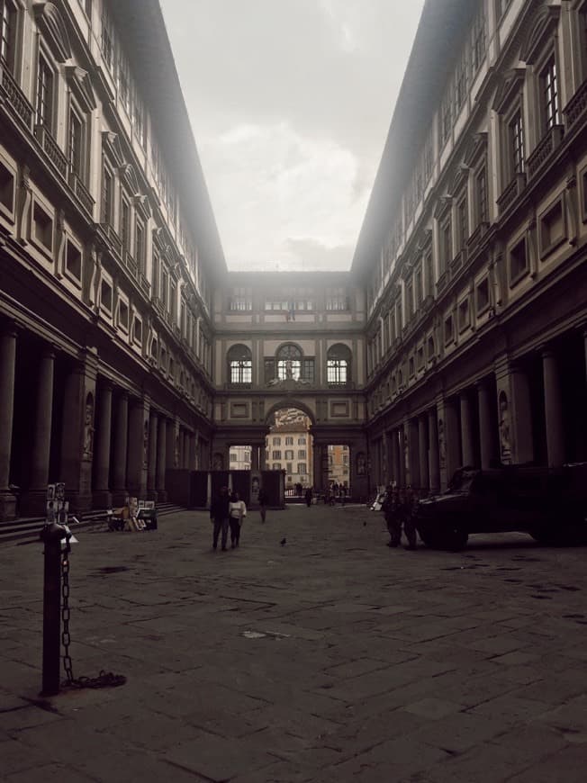 Place Uffizi Gallery