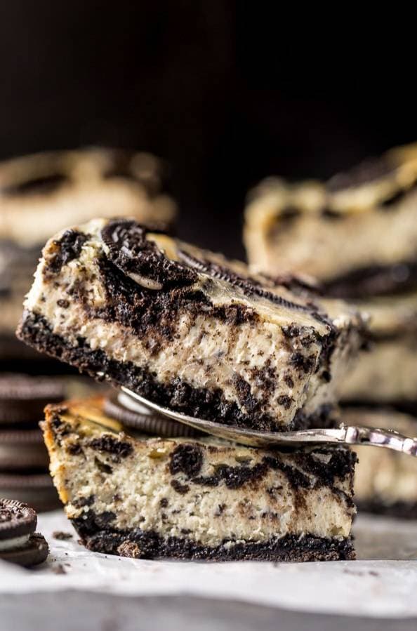 Fashion Oreo cheesecake bars