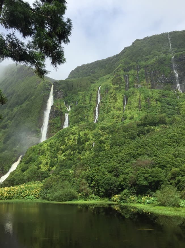 Place Lajes das Flores