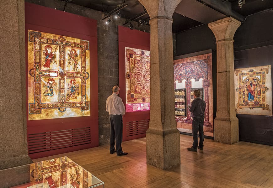 Lugar The Book of Kells