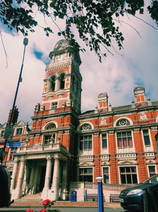 Place Eastbourne Town Hall