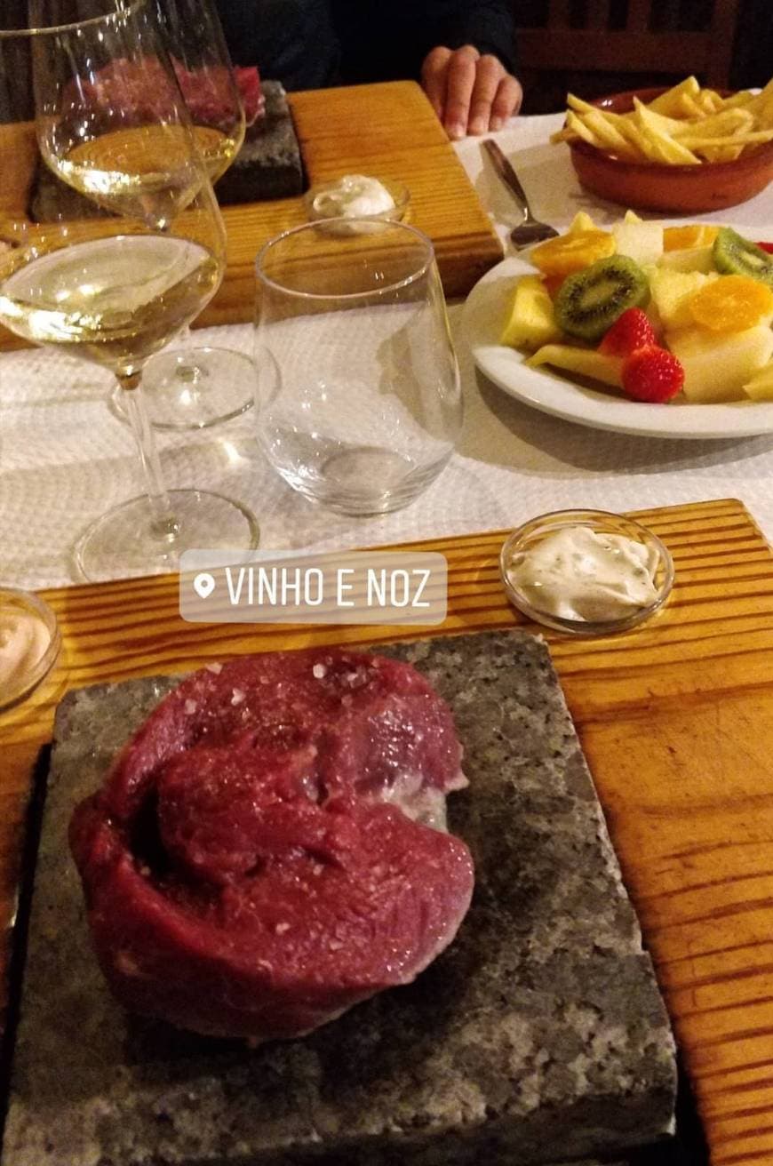 Restaurantes Vinho e Noz