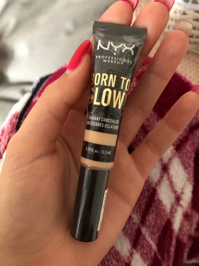 Producto Born to glow radiant concealer 