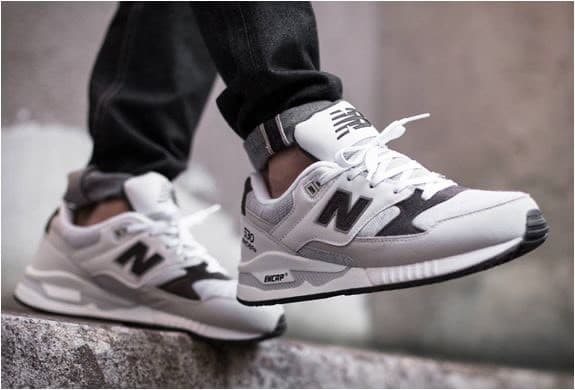 Moda Black and white New Balance