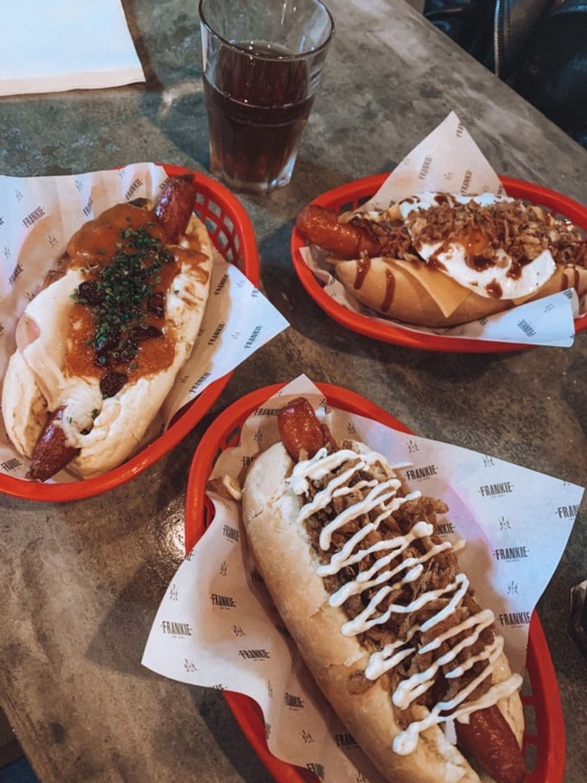 Restaurantes Frankie Hot Dogs