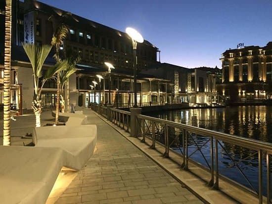 Lugar Port Louis Waterfront by Landscope Mauritius