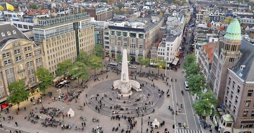 Lugar Dam Square