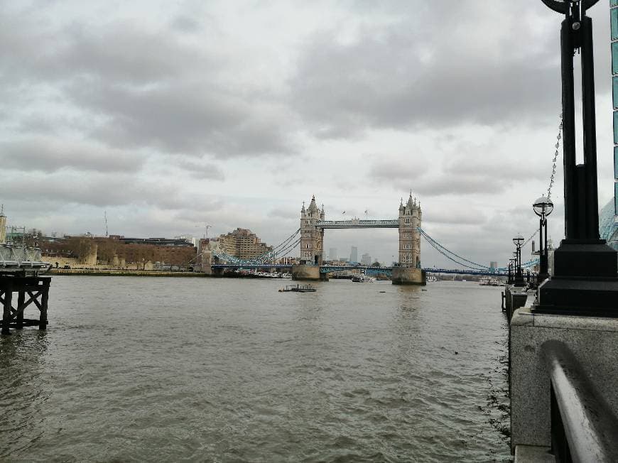 Lugar Tower Bridge