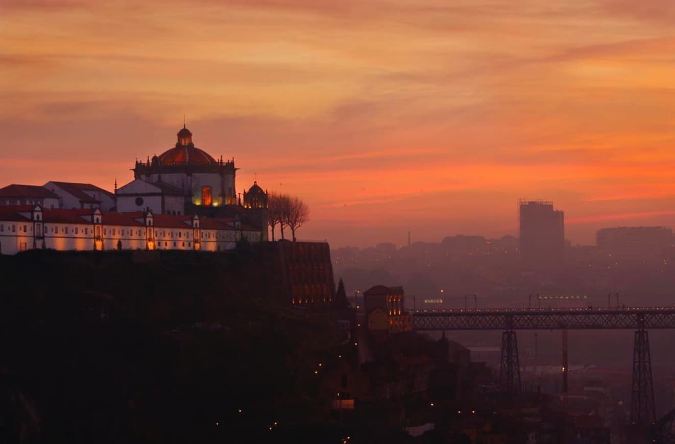 Place Mosteiro da Serra do Pilar 