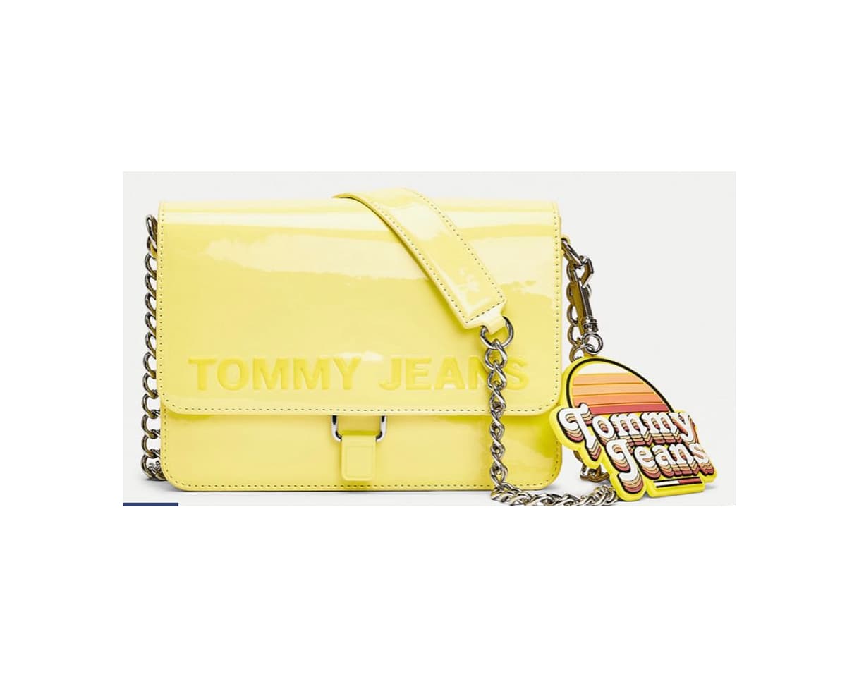 Producto TJ ITEM LOGO CHARM CROSSOVER BAG