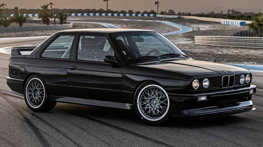 Moda BMW M3 E30: the M essence