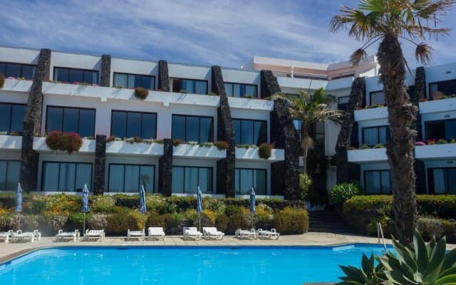 Place Caloura Hotel Resort