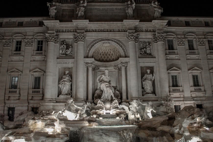 Place Fontana di Trevi