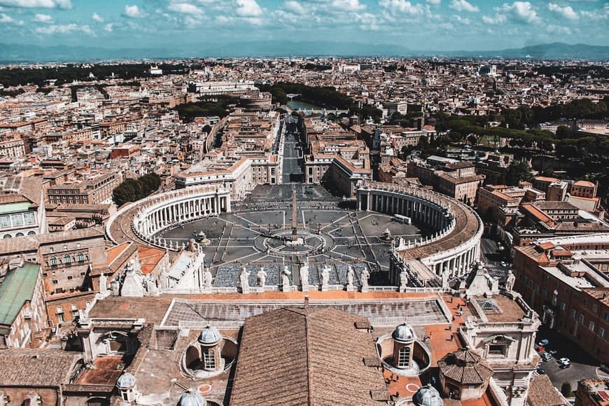 Place Piazza San Pietro