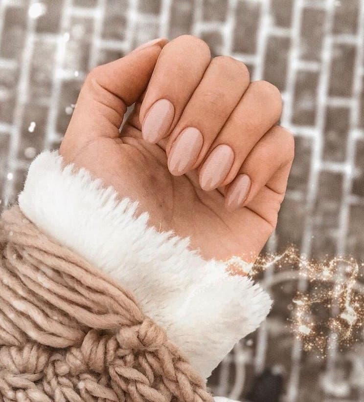 Moda Nude nails