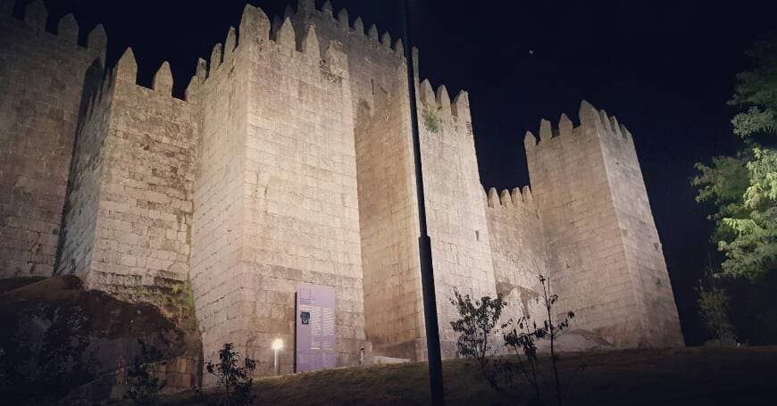 Place Guimarães Castle