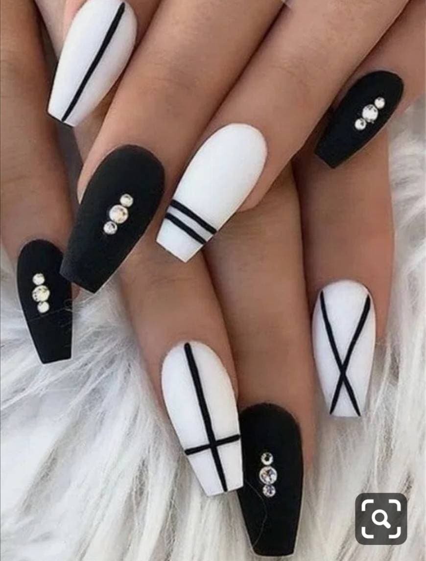 Moda Unhas pretas