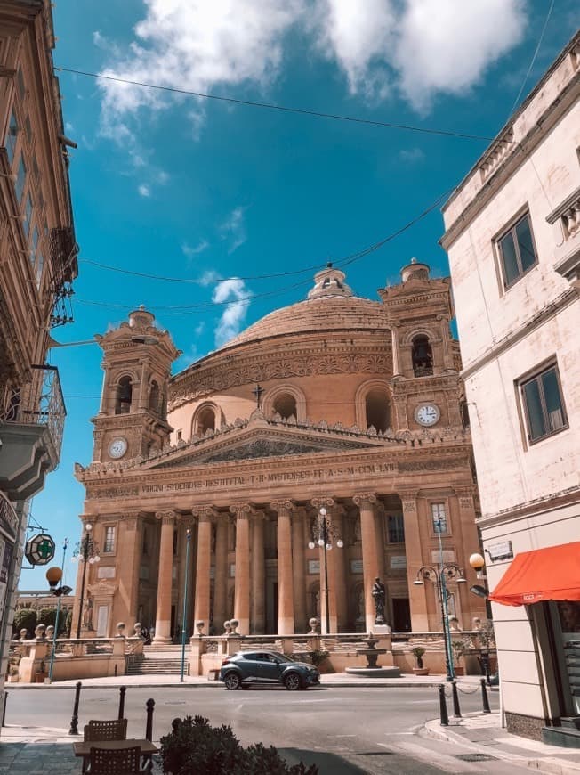 Place Rotunda de Mosta