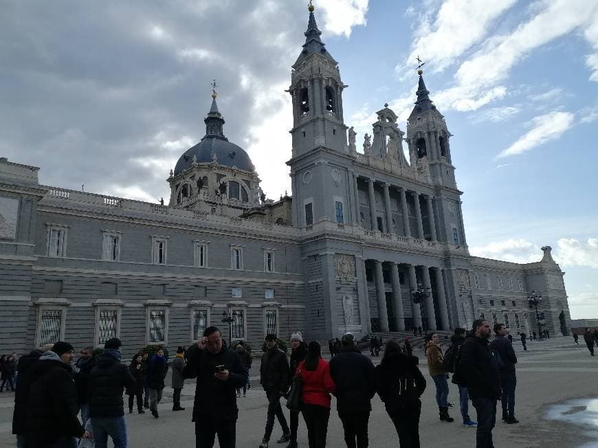 Place Museo de la Catedral de la Almudena