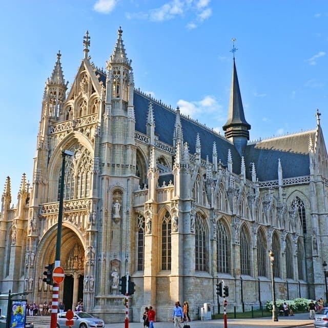 Lugar Notre-Dame du Sablon