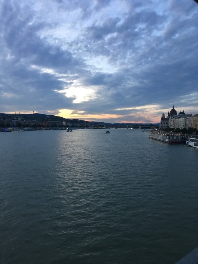 Lugar Budapest