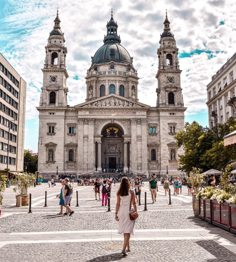 Place Basílica de San Esteban