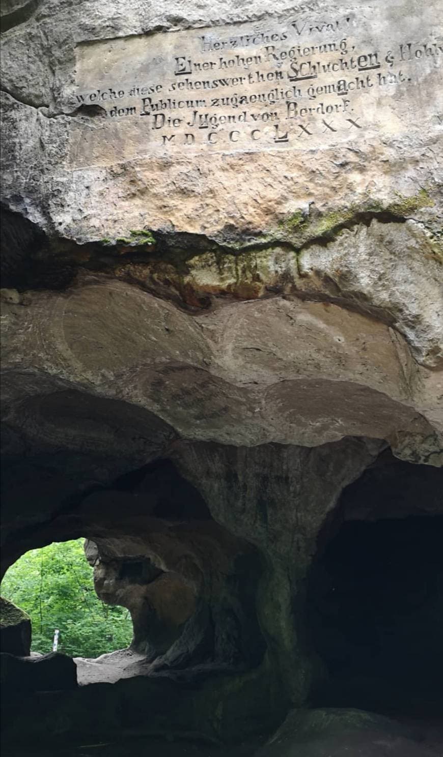 Place Hohllay Cave