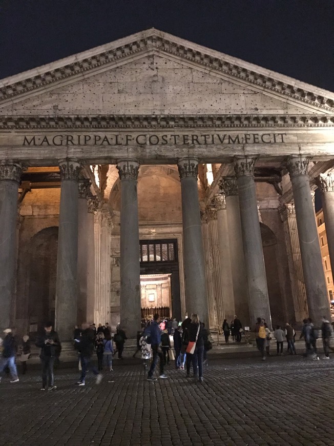 Place Pantheon