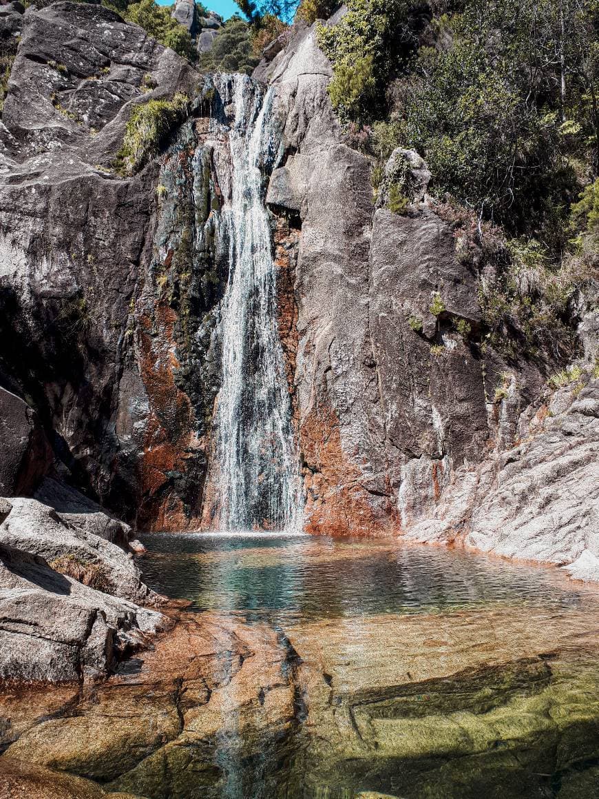 Lugar Cascata do Arado