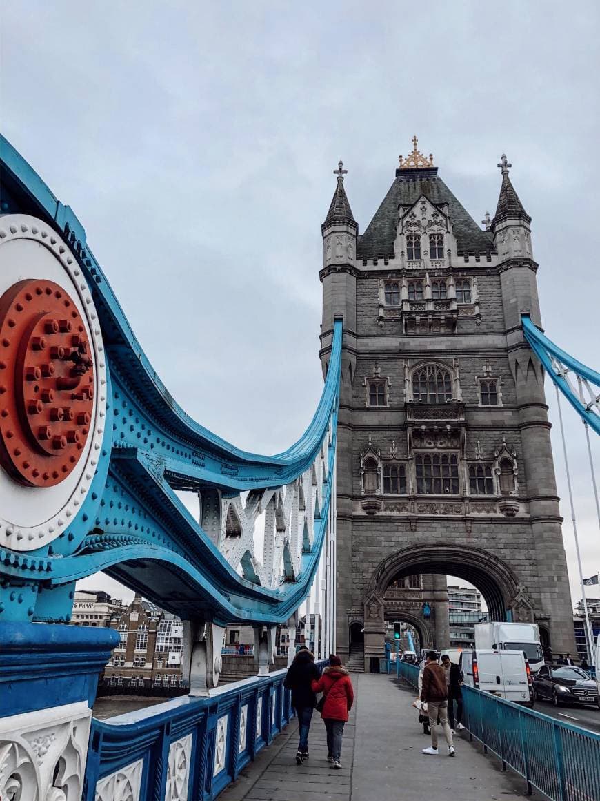 Place Tower Bridge