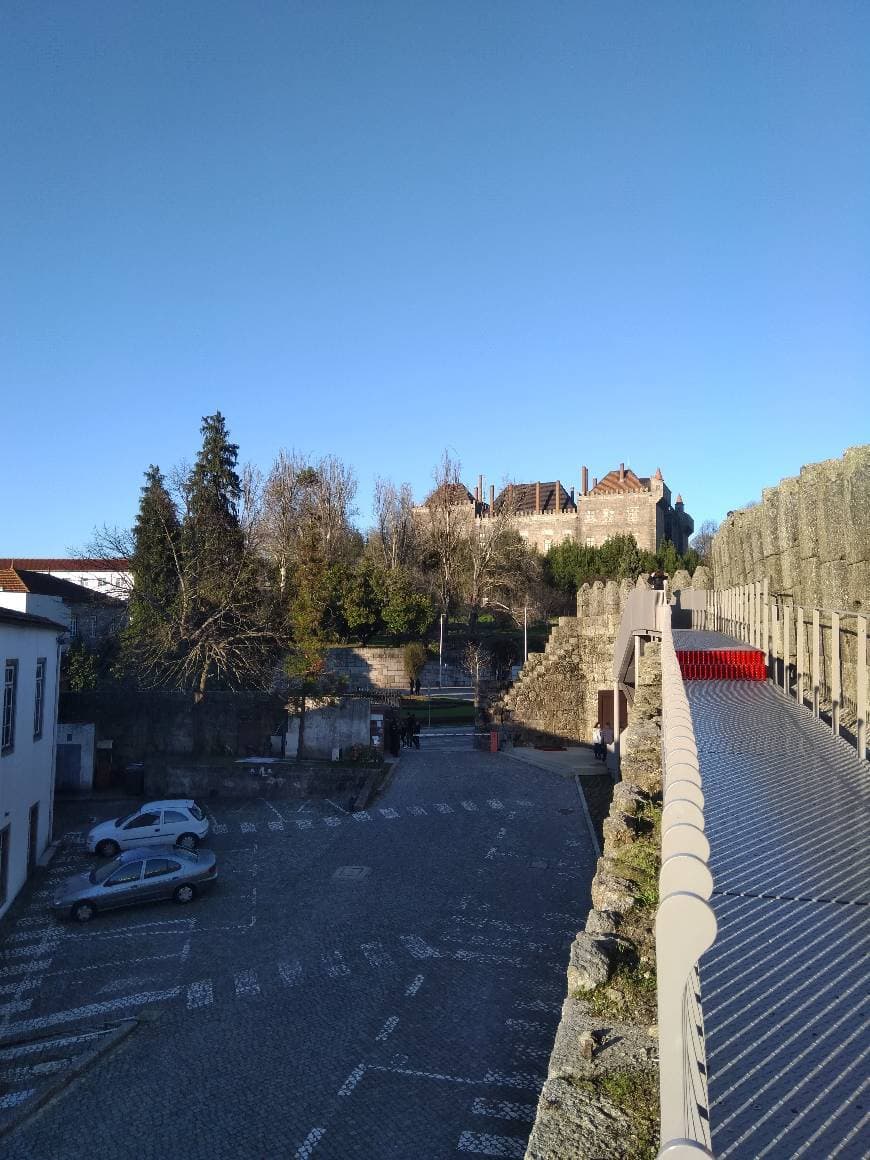 Lugar Paços dos Duques de Bragança