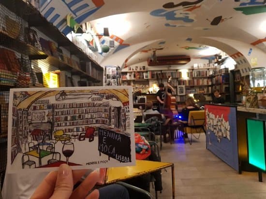 Restaurants Livraria-Bar Menina e Moça