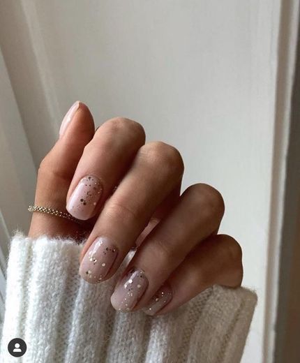 Moda UNHAS ROSA COM DETALHE DOURADO