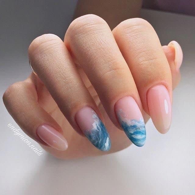 Moda Nails 