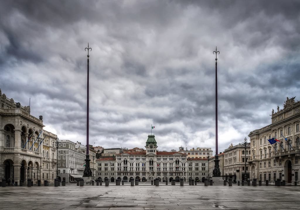 Place Piazza Municipio