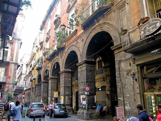 Place Via dei Tribunali