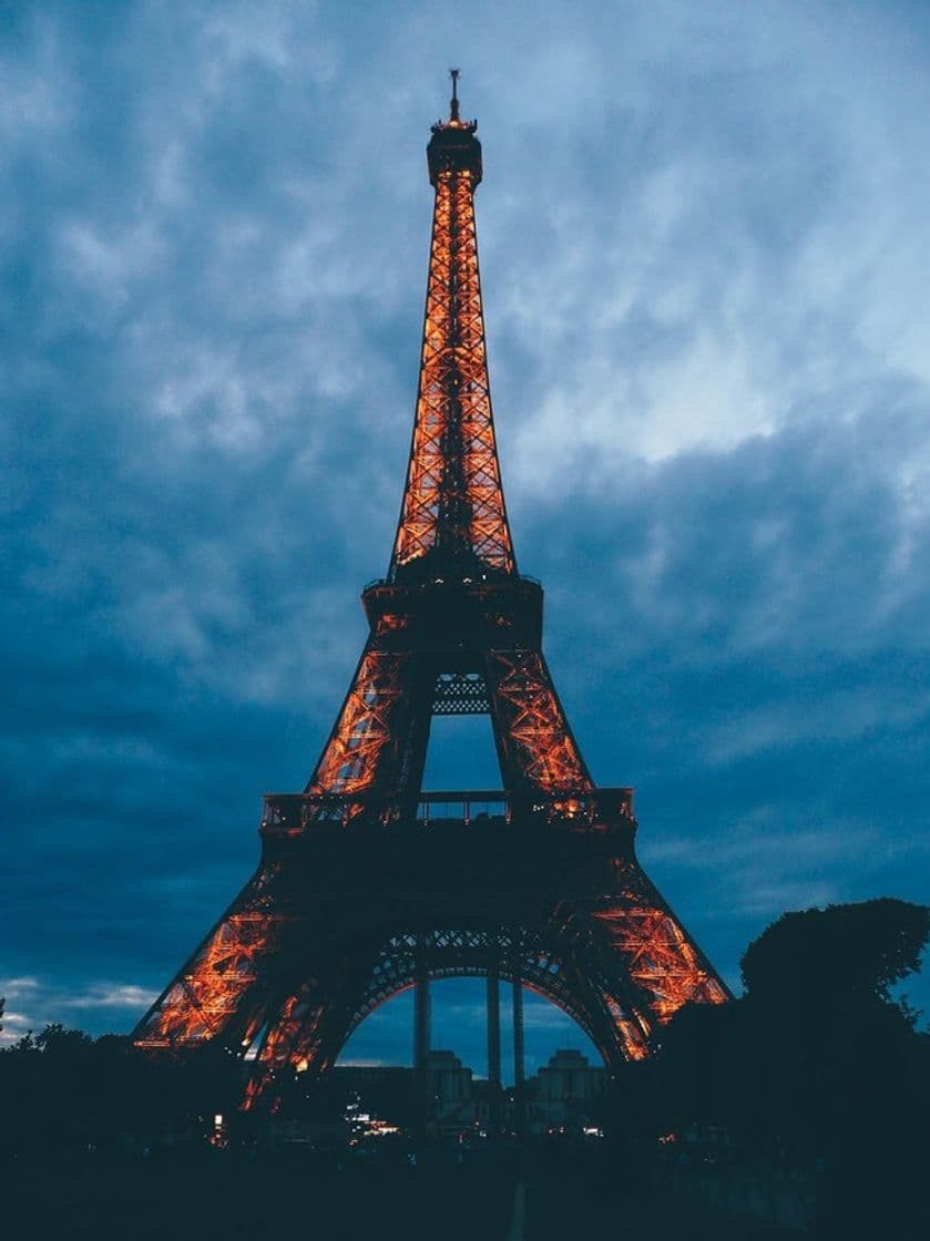 Place Torre Eiffel