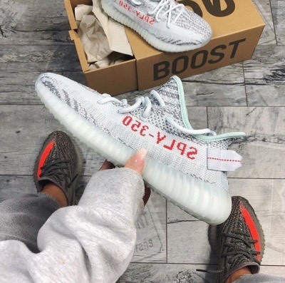 Product Adidas Yeezy Boost 350 V2