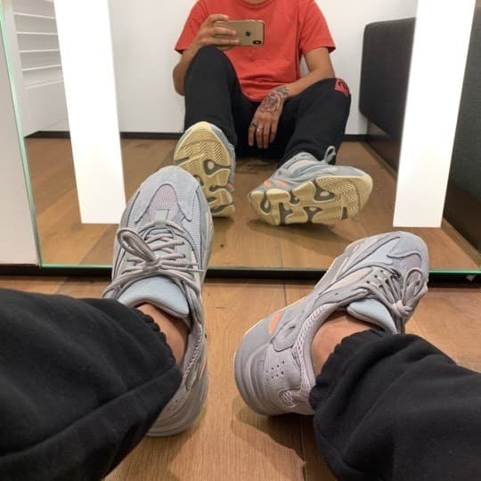 Product Adidas Yeezy Boost 700