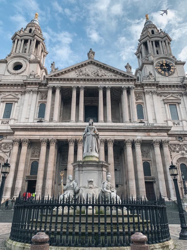 Lugar Catedral de Saint Paul