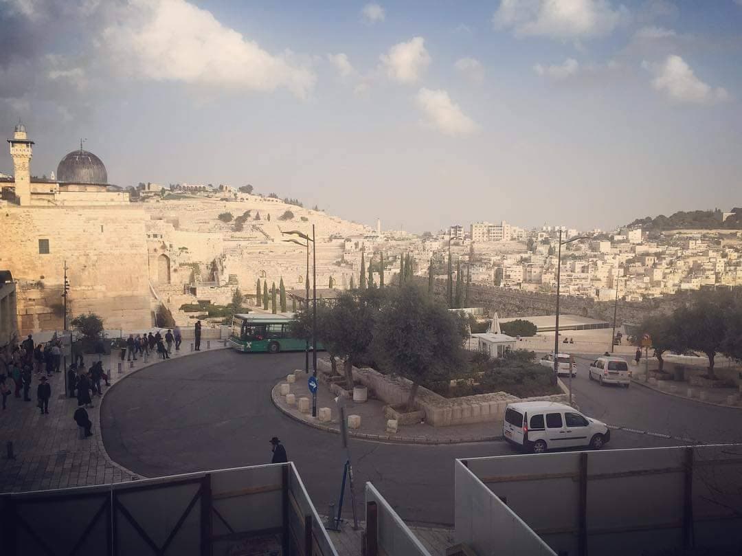 Place Jerusalem