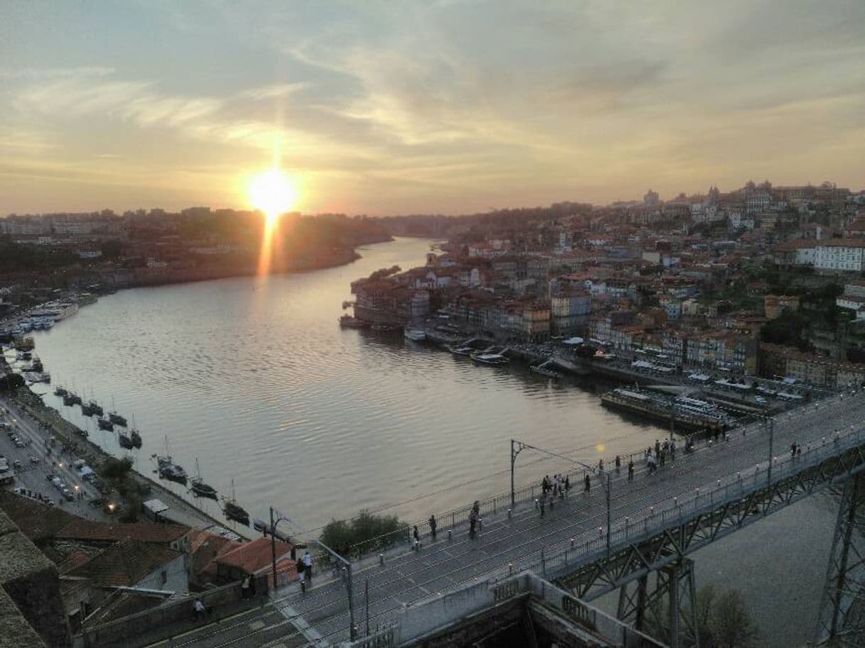 Lugar Miradouro da Serra do Pilar