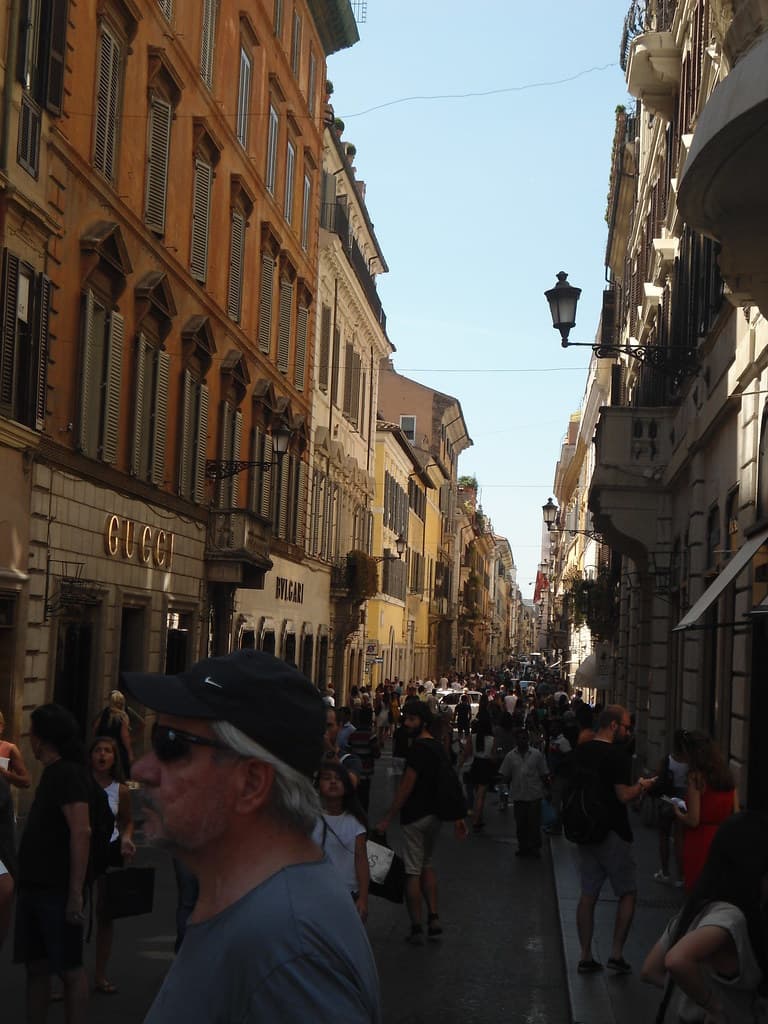 Place Via dei Condotti