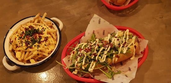 Restaurantes Frankie Hot Dogs