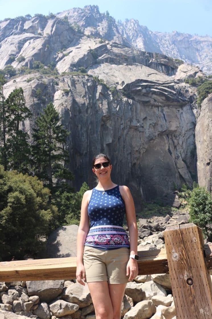 Place Lower Yosemite Falls Bridge