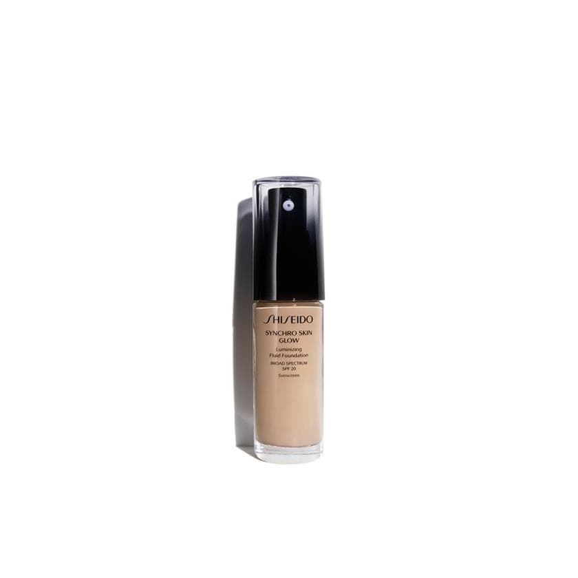 Product Shiseido Synchro skin glow