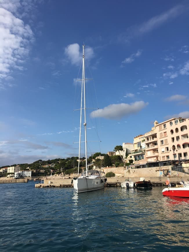 Place Port de Cassis