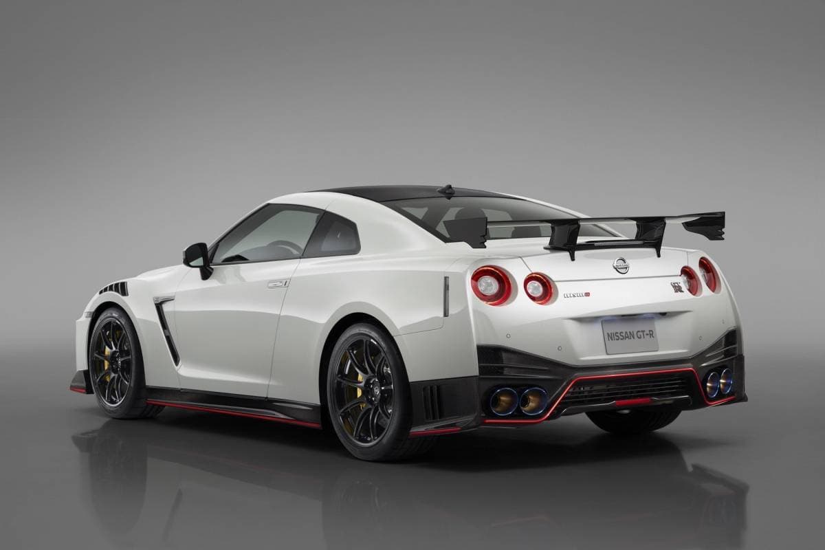 Moda Nissan GT-R R35