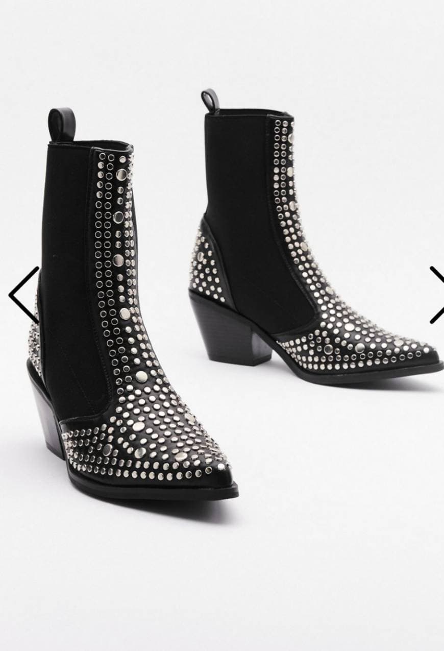 Fashion One Point Perspective Studded Chelsea Boots | Nasty Gal